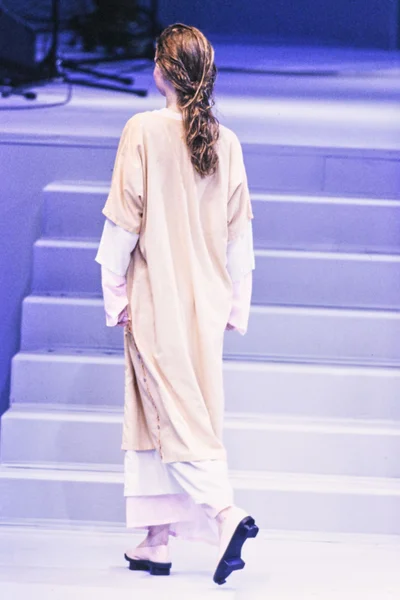 Look 1